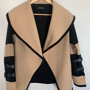 Woman’s lightweight coat/blazer
